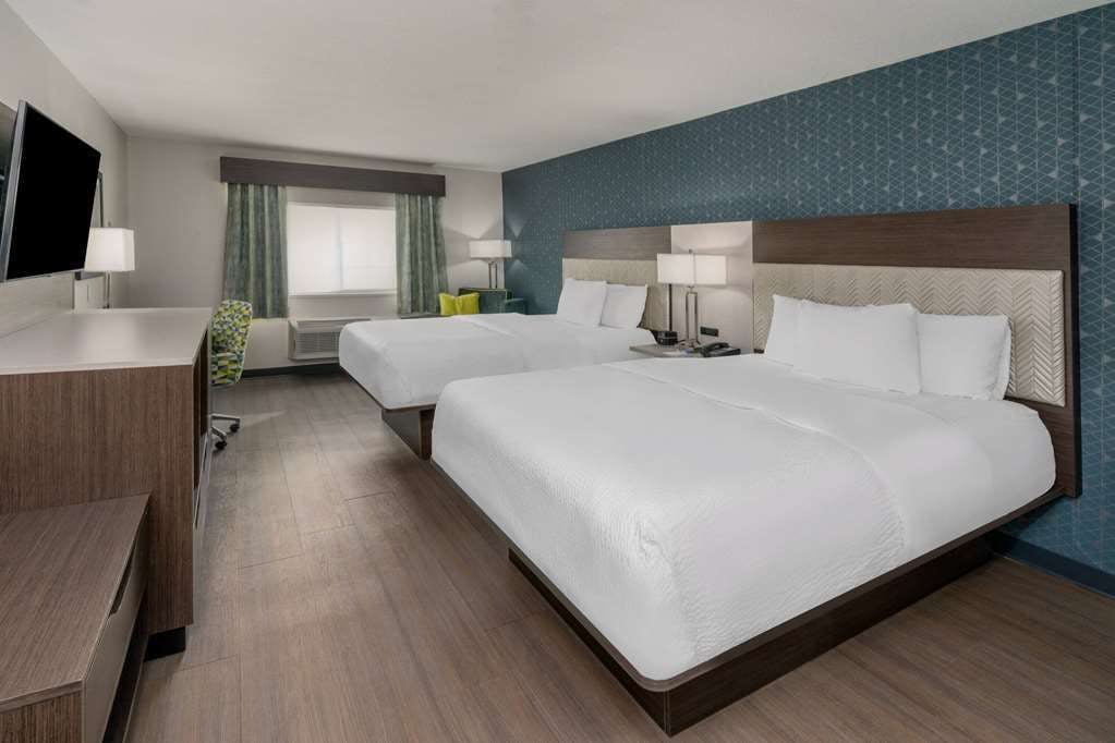 Hotel La Quinta Inn Ste Santa Rosa photo 1