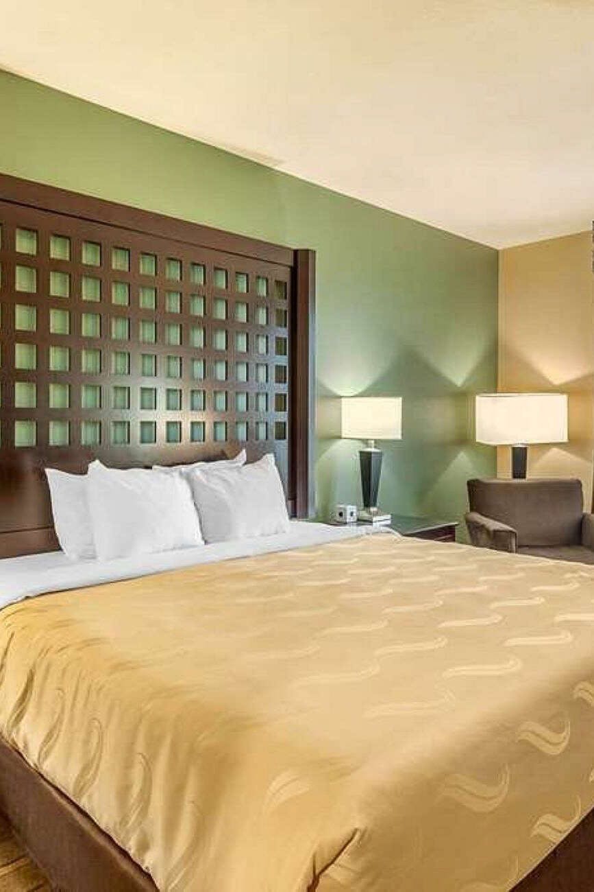 Hotel Quality Inn & Suites Durant photo 1