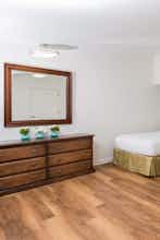 Hotel La Jolla Beach and Tennis Club photo 2