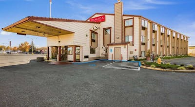Ramada by Wyndham Medford Airport North