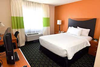 Hotel AmericInn Topeka photo 1