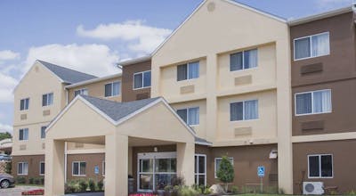 AmericInn by Wyndham Topeka