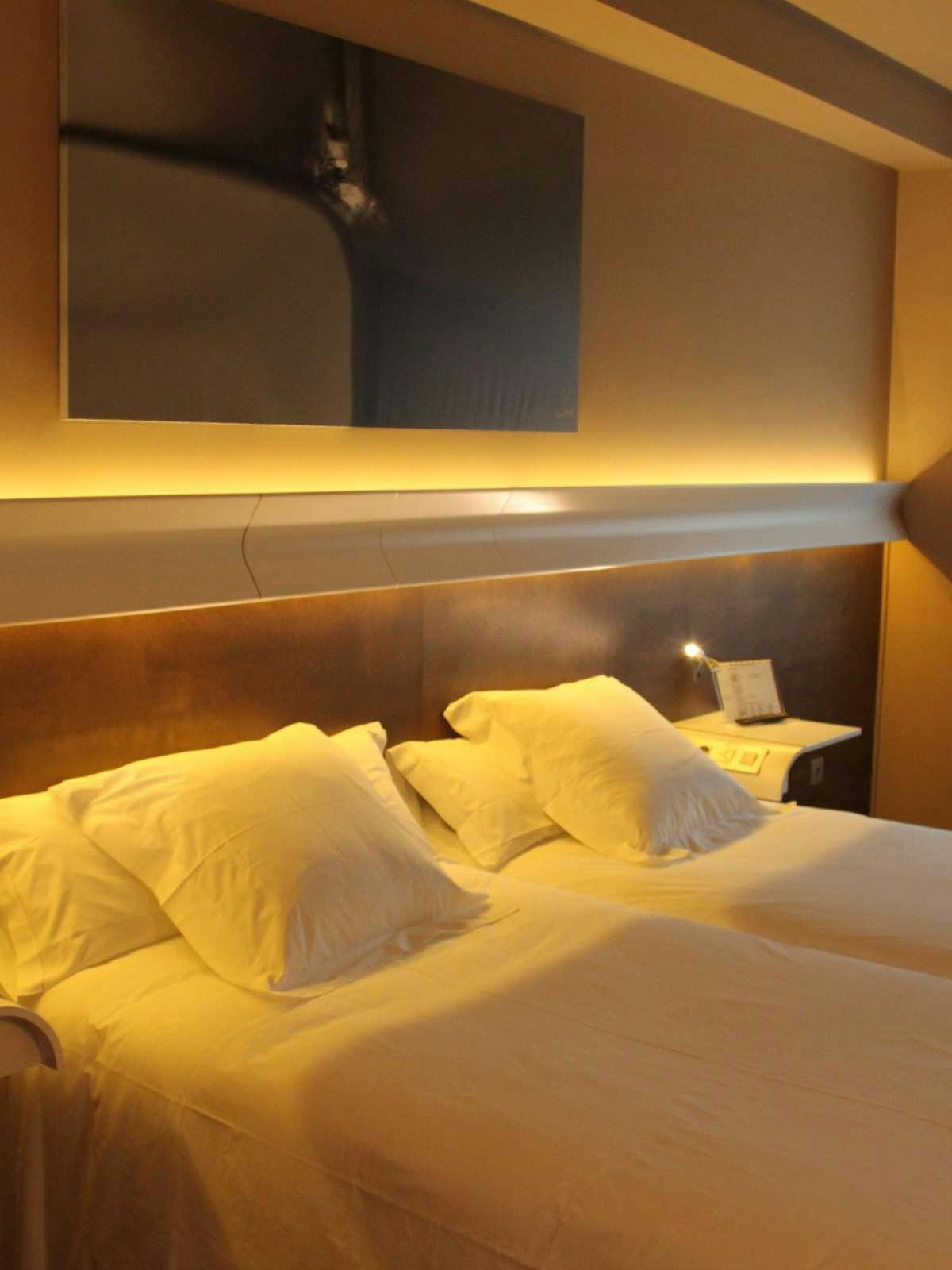 Hotel Silken Monumental Naranco photo 3