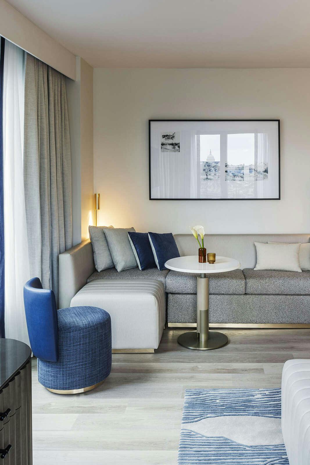 Hotel The Morrow Washington DC, Curio Collection by Hilton photo 1