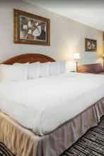 Hotel Hotel Topeka at City Center photo 1