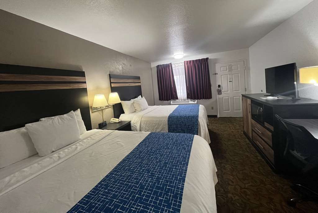 Hotel Travelodge by Wyndham Truth or Consequences photo 2