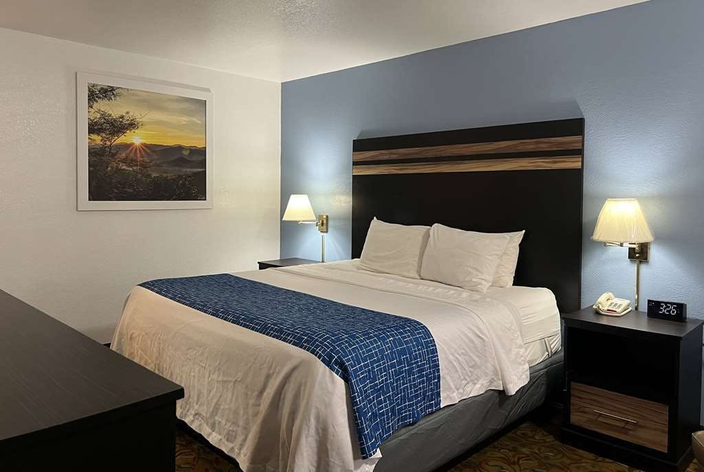 Hotel Travelodge by Wyndham Truth or Consequences photo 1