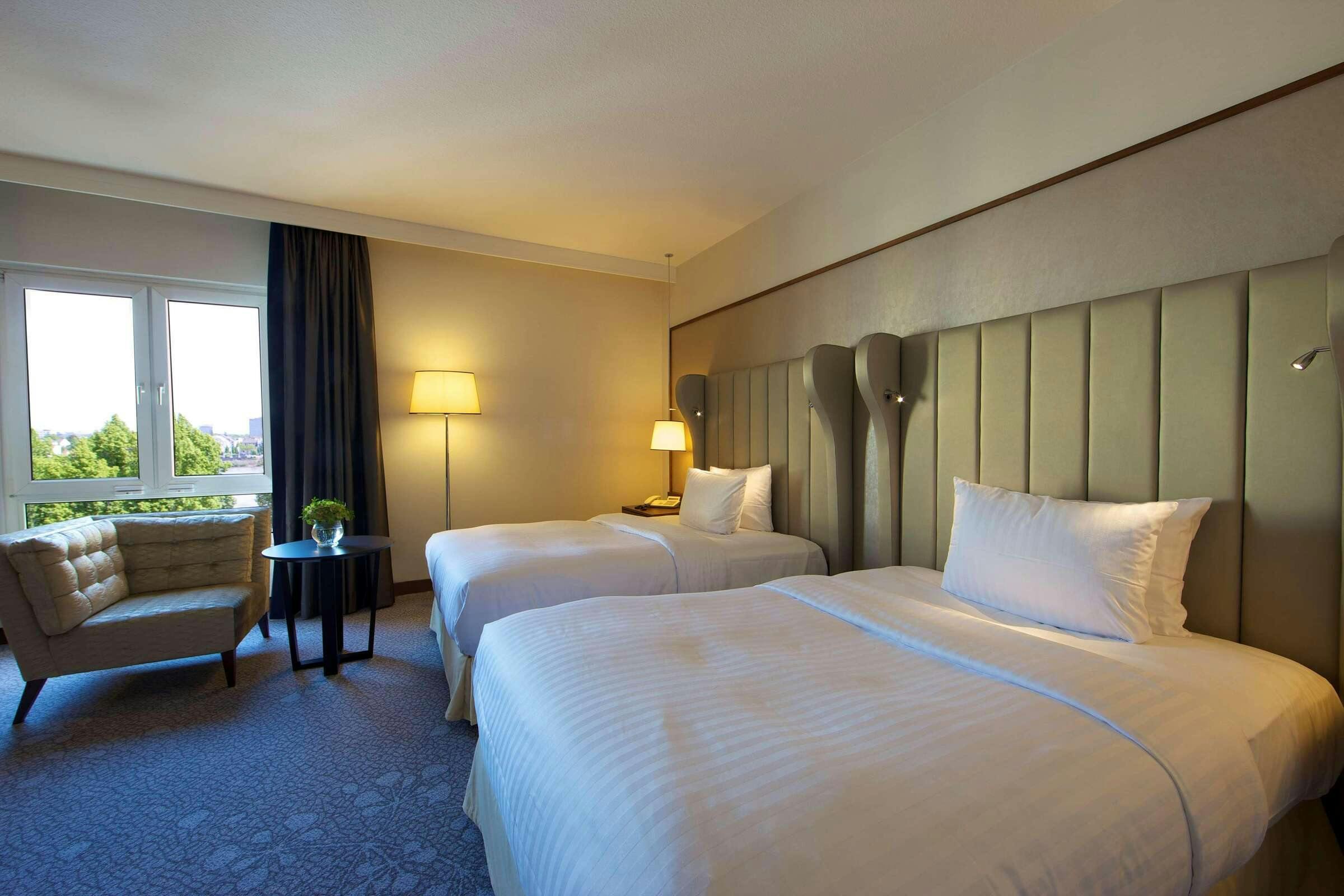 Hotel Dorint Hotel Bonn photo 1