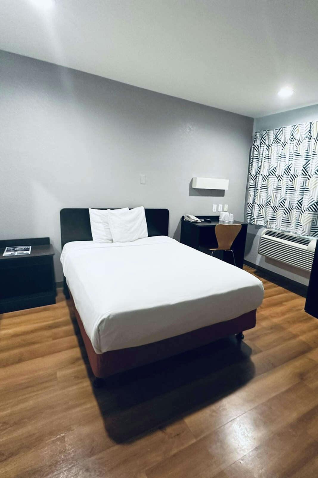 Hotel Motel 6 Ventura Beach photo 2