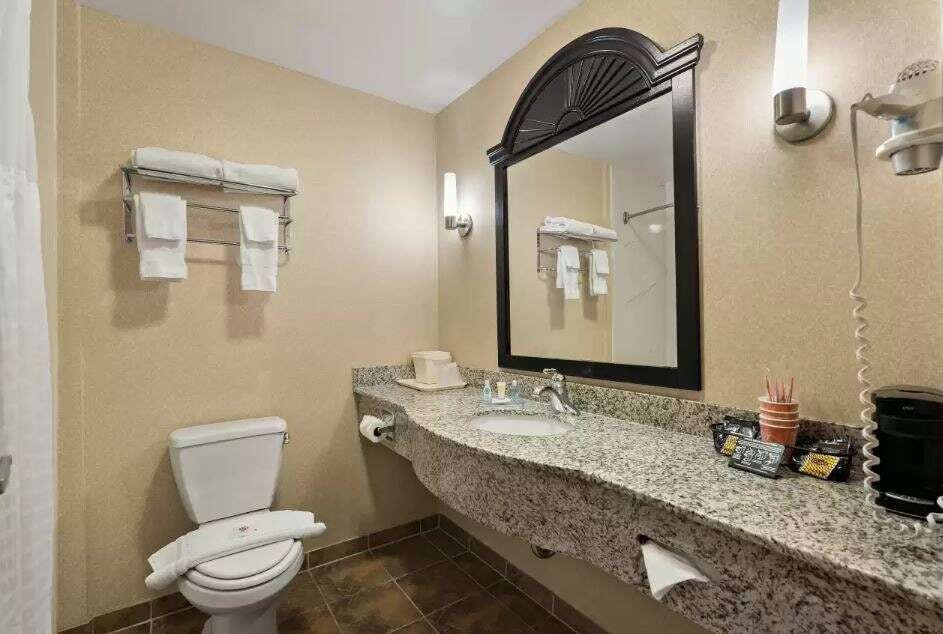 Hotel Comfort Inn Ogden near Event Center photo 1