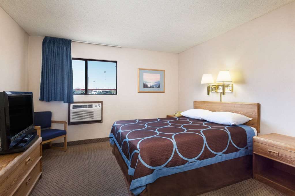 Hotel Super 8 Fallon photo 1