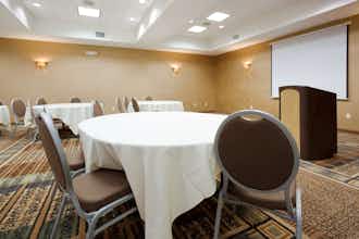 Hotel Holiday Inn Hotel & Suites Green Bay Stadium, an IHG Hotel photo 3