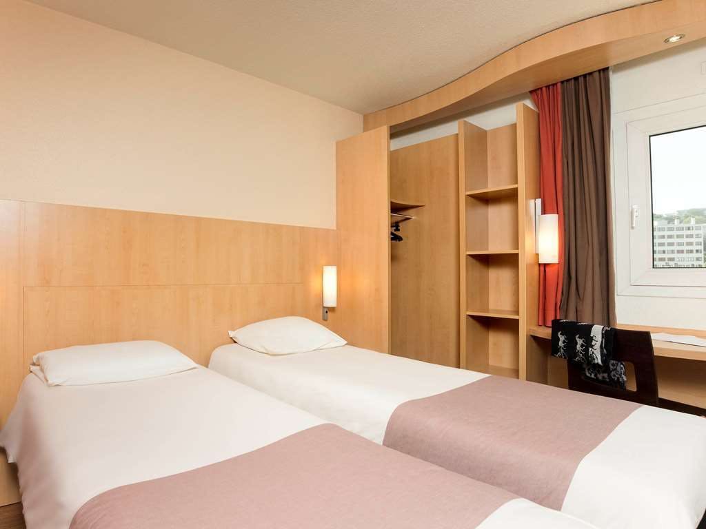 Hotel Ibis Paris Issy Les Moulineaux Val De Seine photo 4