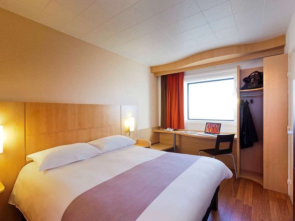 Hotel Ibis Paris La Défense Esplanade photo 2