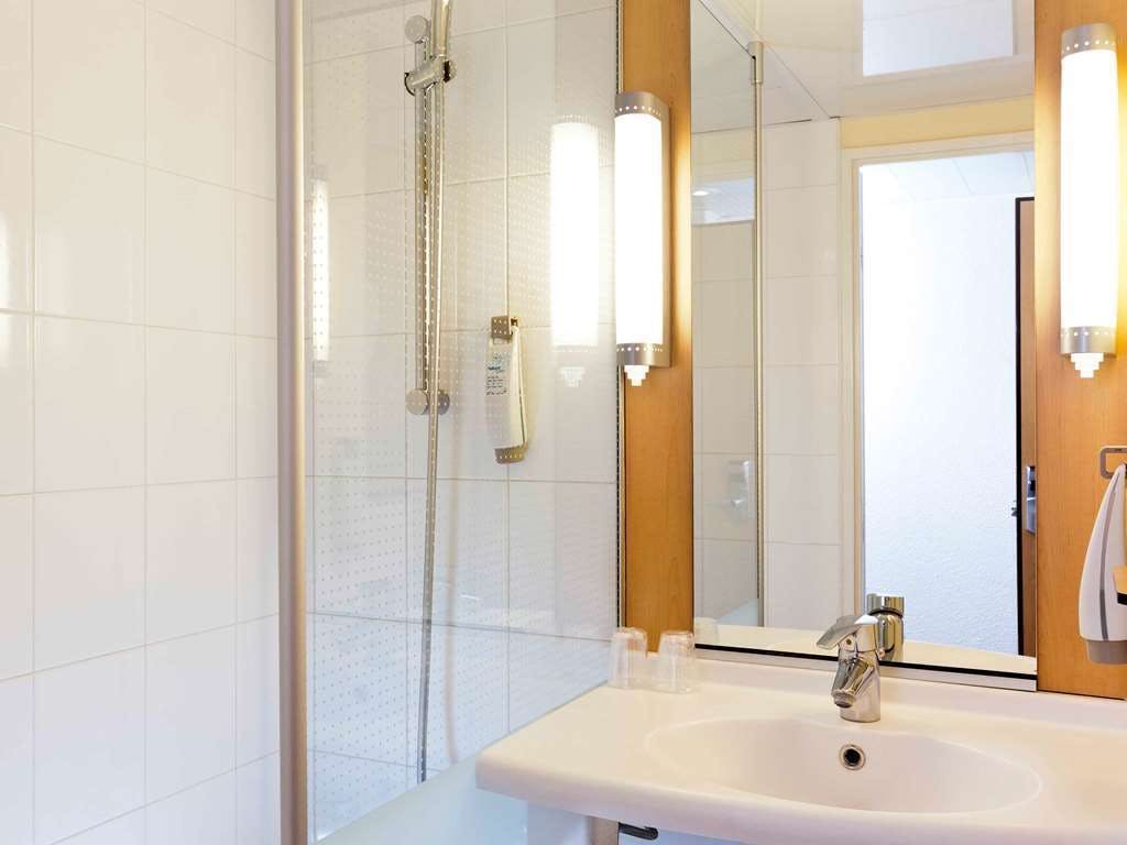 Hotel Ibis Paris La Défense Esplanade photo 4