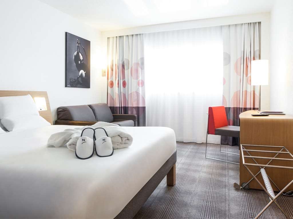 Hotel Novotel Saint Quentin En Yvelines photo 3