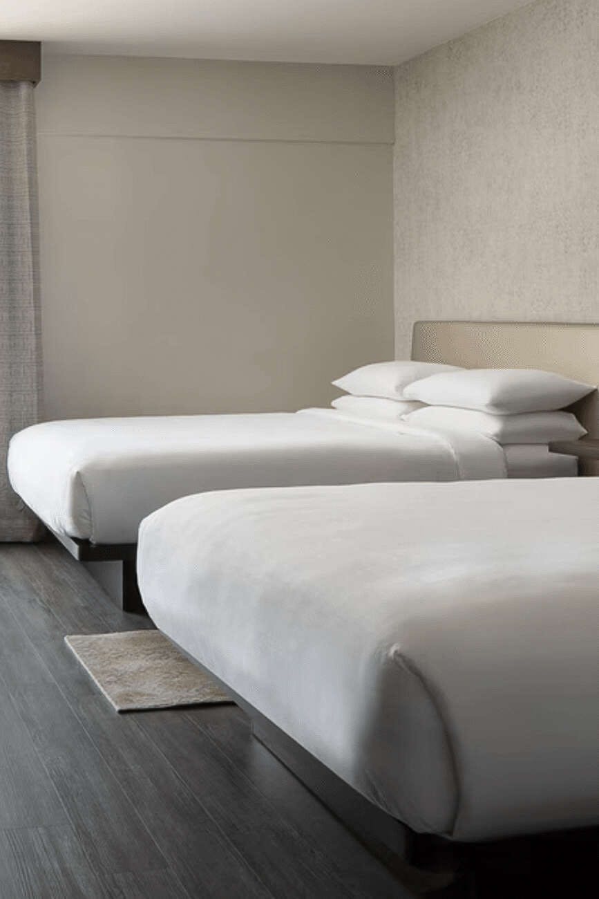 Hotel Marriott Riverside at the Convention Center photo 3