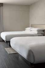 Hotel Marriott Riverside at the Convention Center photo 3