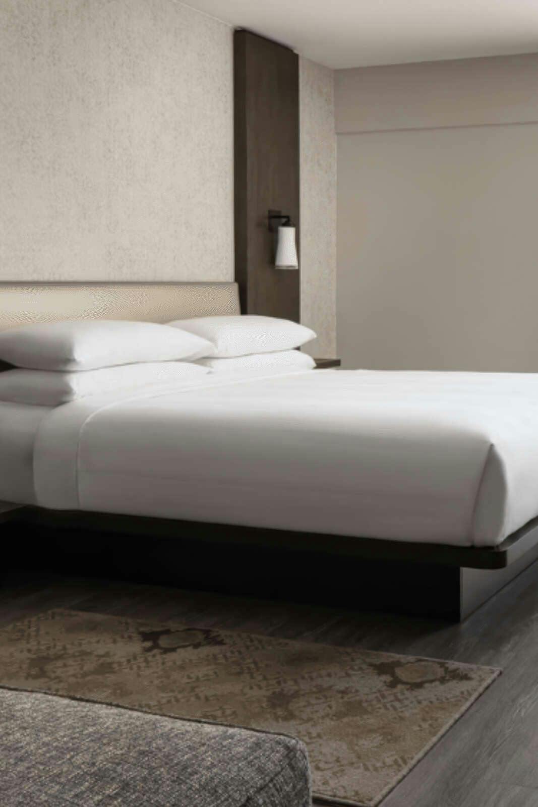 Hotel Marriott Riverside at the Convention Center photo 2