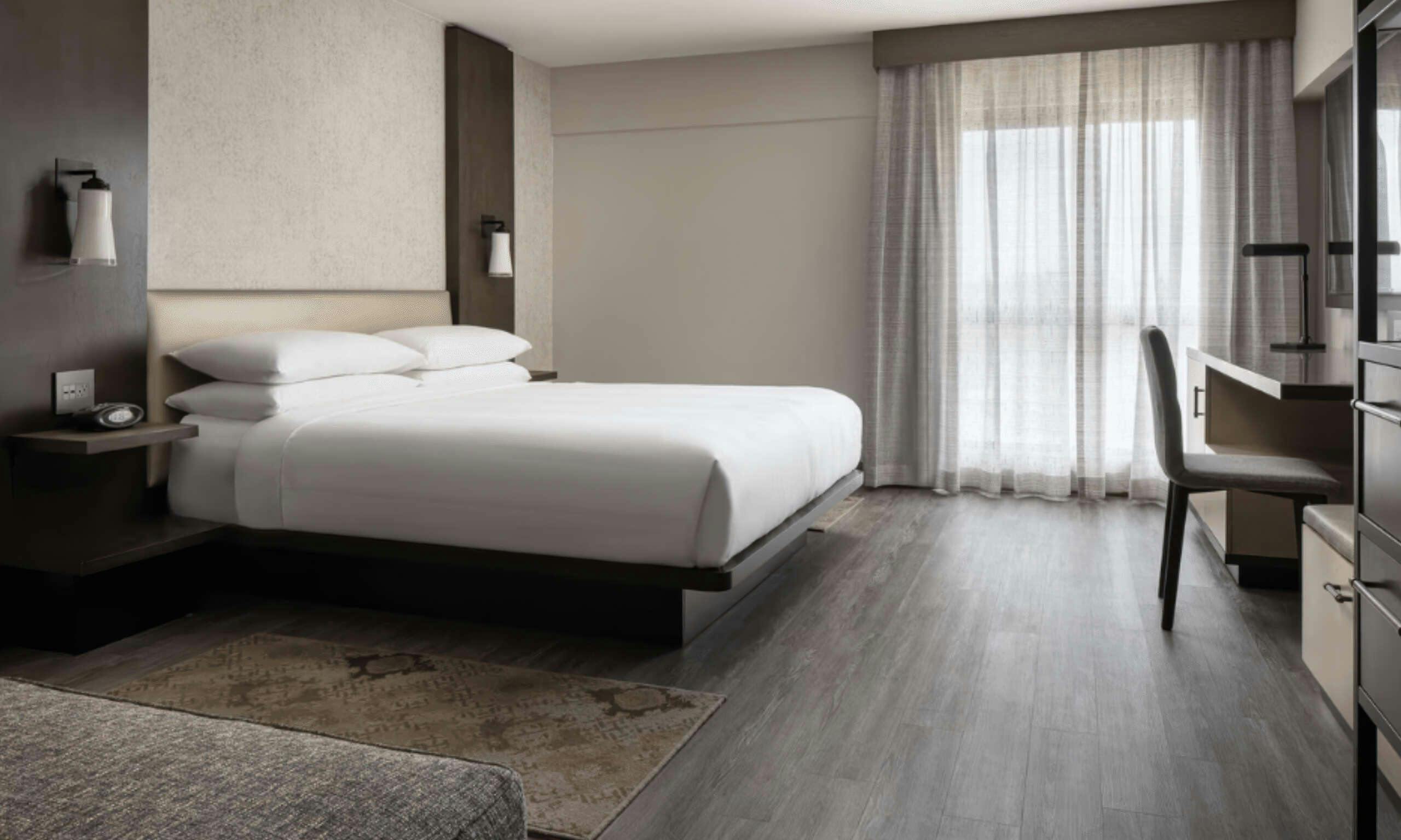 Marriott Riverside at the Convention Center