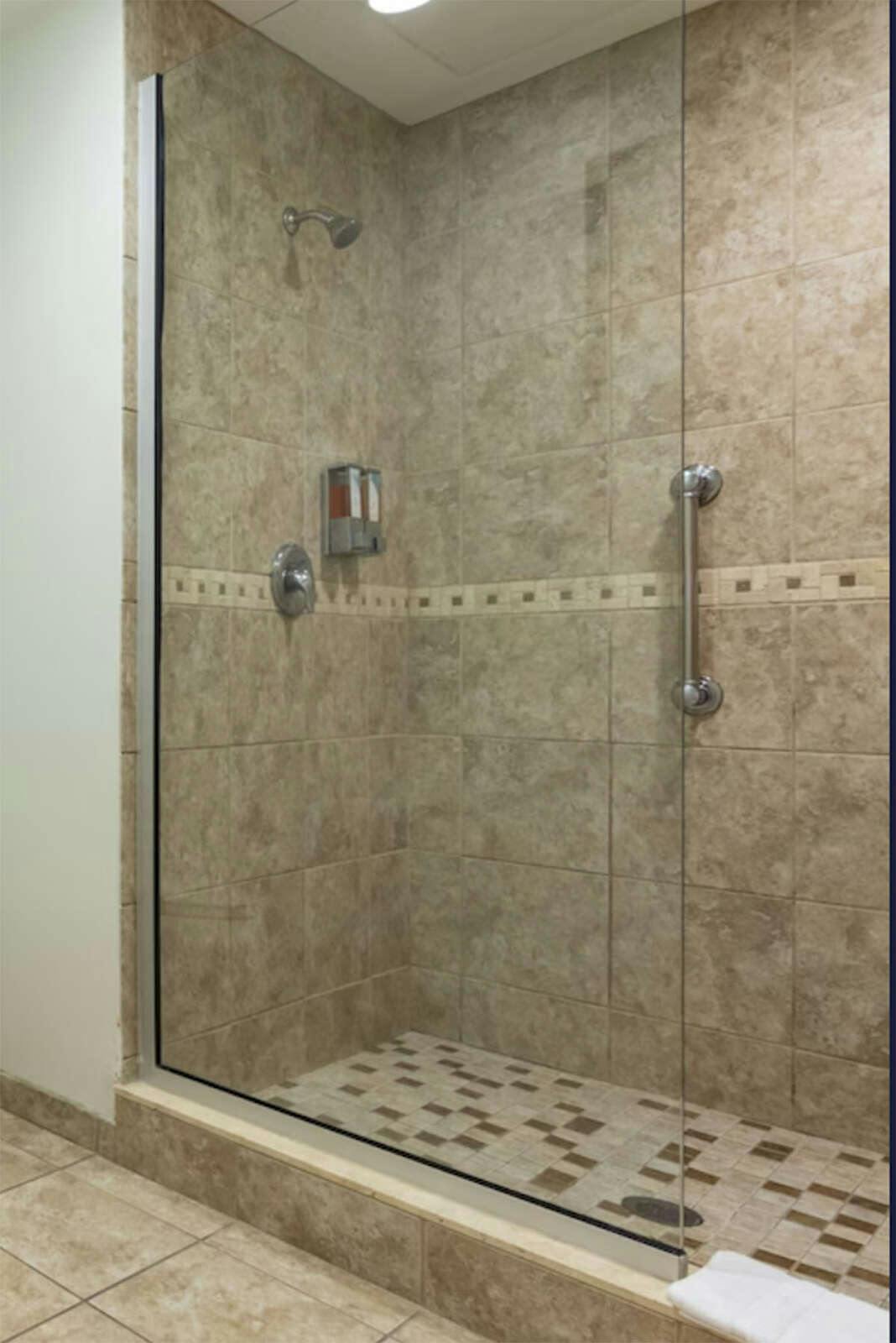 Hotel Shephards Beach Resort photo 4