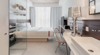 Ruby Molly Hotel & Bar