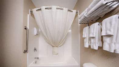 Hotel Best Western Providence-Seekonk Inn photo 2