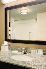 Hotel Hampton Inn Lewiston-Auburn photo 5