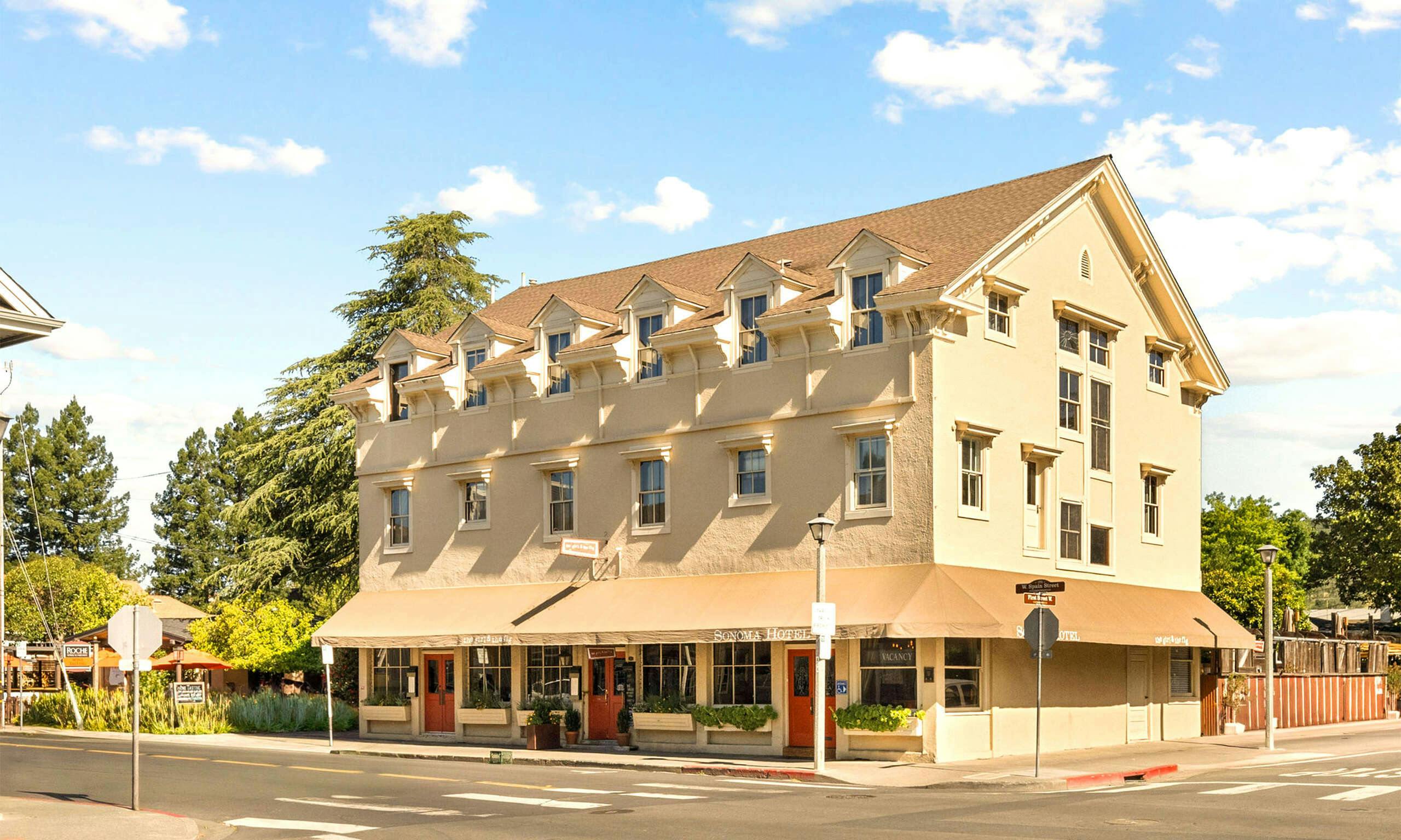 Sonoma Hotel