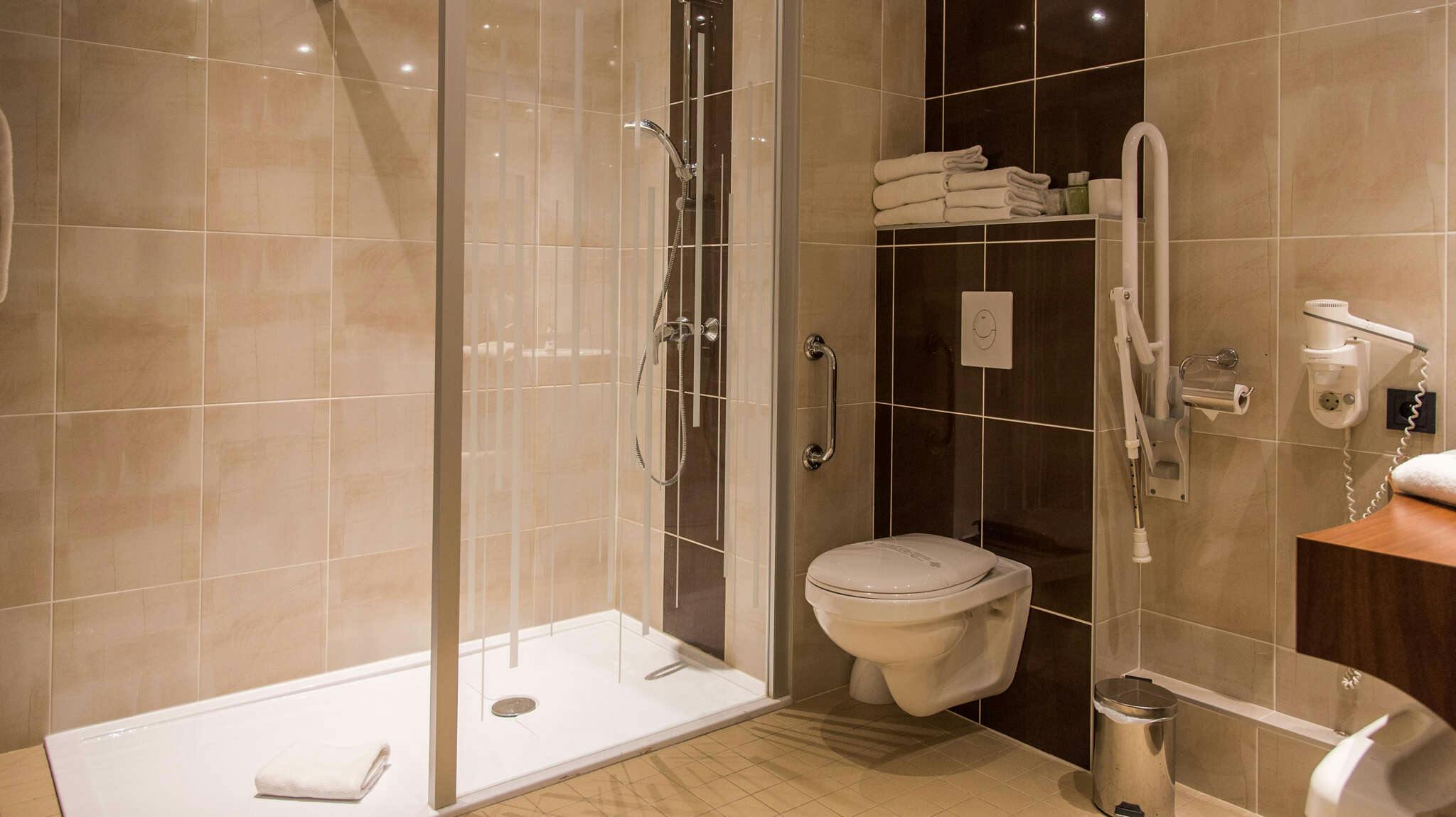 Hotel Brit Hotel Tours Sud - Le Cheops photo 4