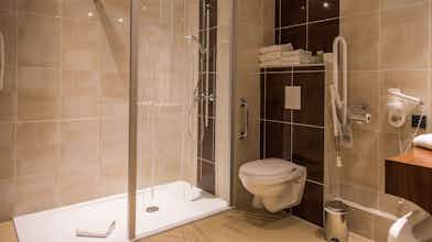 Hotel Brit Hotel Tours Sud - Le Cheops photo 4