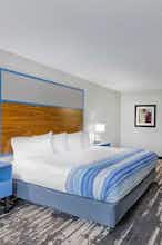 Hotel AmericInn Pella photo 2