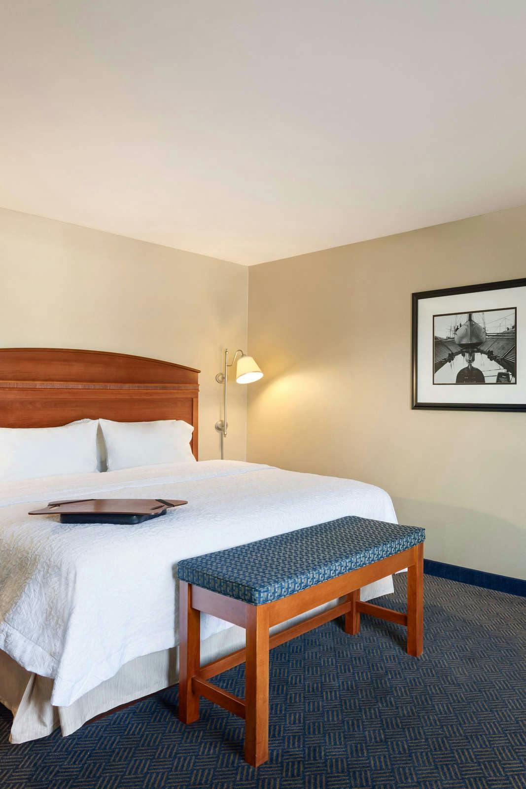 Hotel Hampton Inn & Suites Mystic photo 1