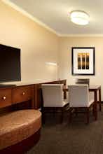 Hotel Embassy Suites by Hilton Austin Downtown South Congress photo 5