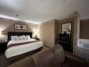 Hotel Heartland Inn & Suites, Sure Stay Collection By Best Western photo 5