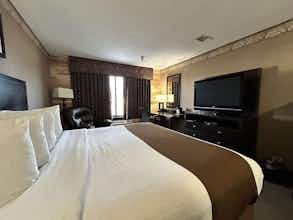 Hotel Heartland Inn & Suites, Sure Stay Collection By Best Western photo 4