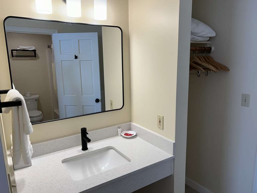 Hotel Cod Cove Inn, Bw Signature Collection photo 5