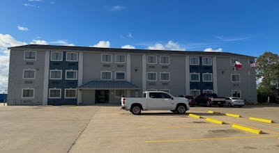 Sure Stay By Best Western Groves