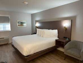 Hotel Sure Stay By Best Western Groves photo 1
