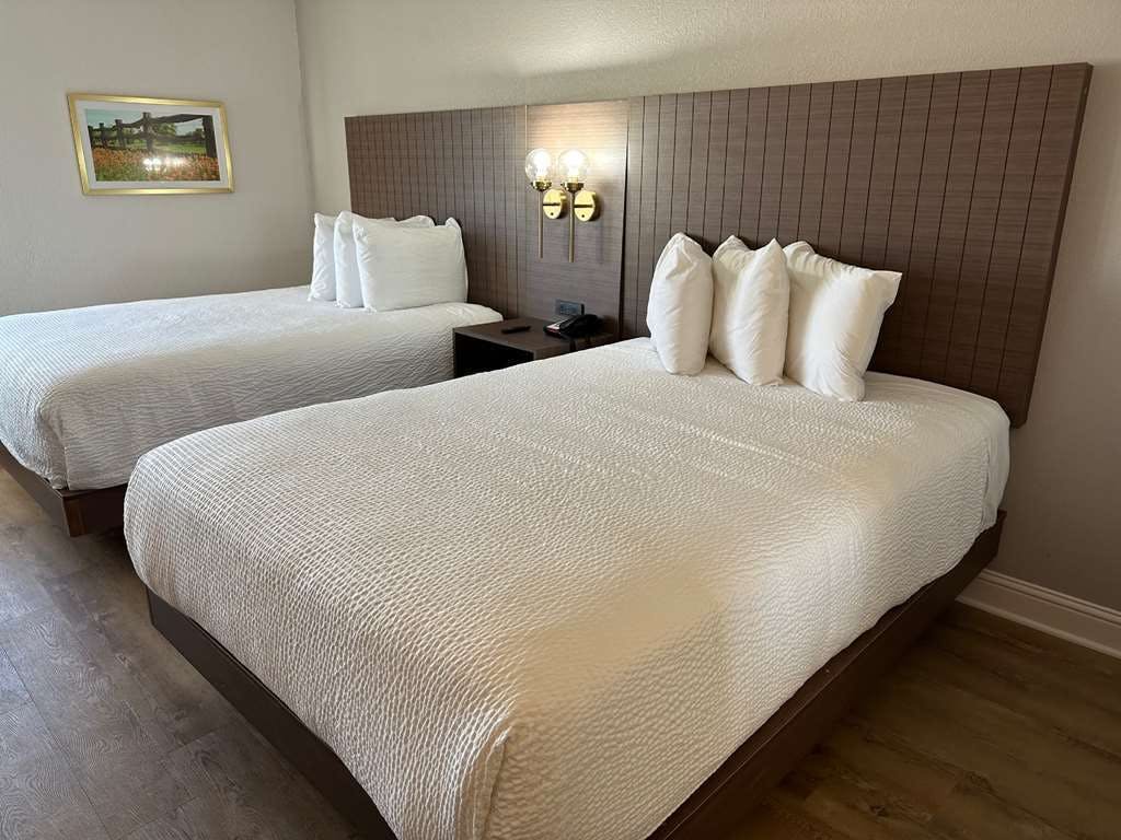 Hotel Sure Stay By Best Western Groves photo 2