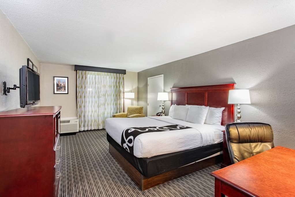 Hotel La Quinta Inn & Suites by Wyndham Indianapolis South photo 1