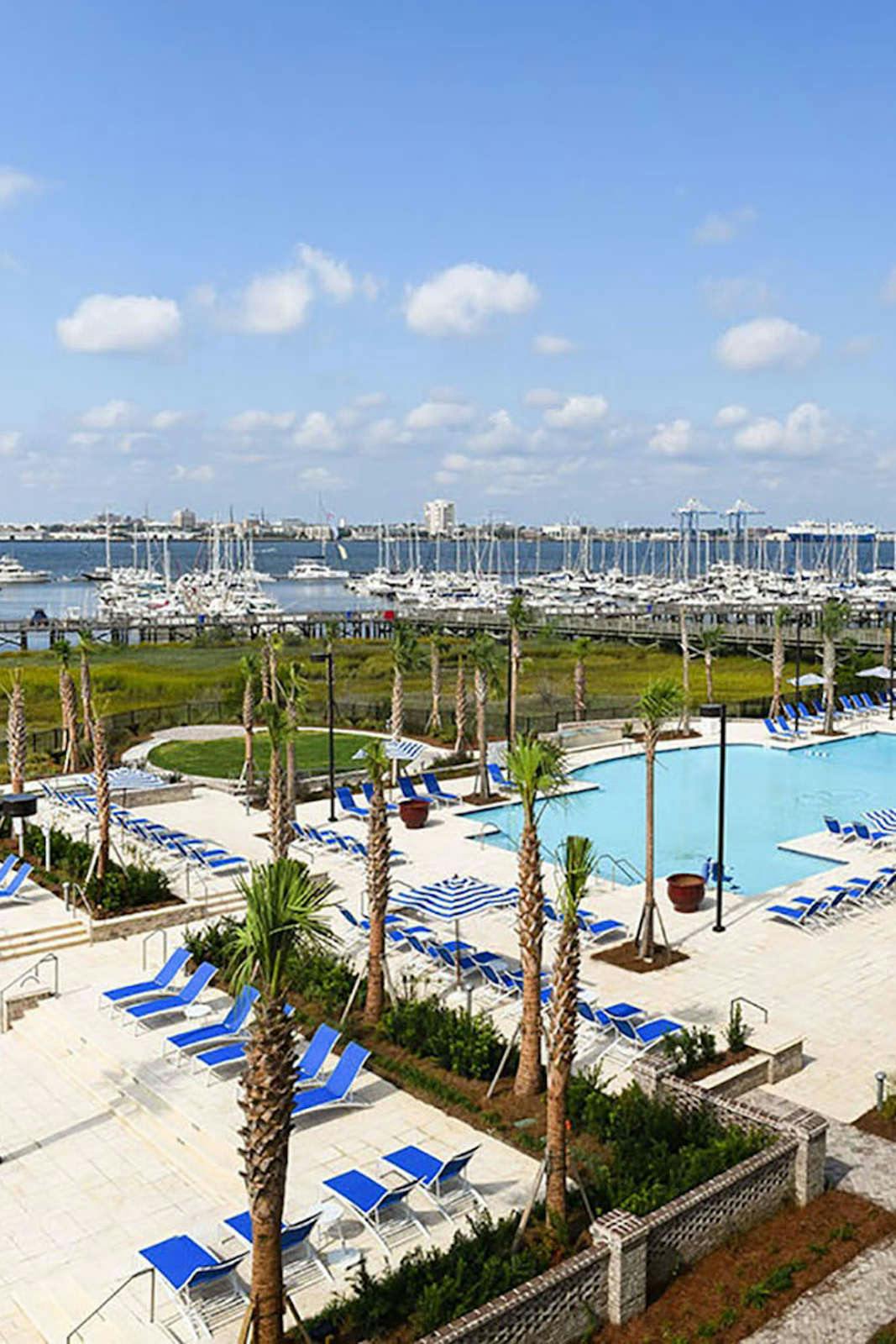 Hotel The Beach Club at Charleston Harbor Resort and Marina photo 4