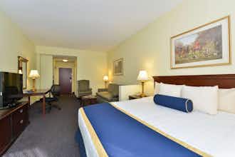 Hotel Best Western Plus Crossroads Inn & Suites photo 1