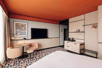 Hotel Doubletree By Hilton Amsterdam Centraal Station photo 1