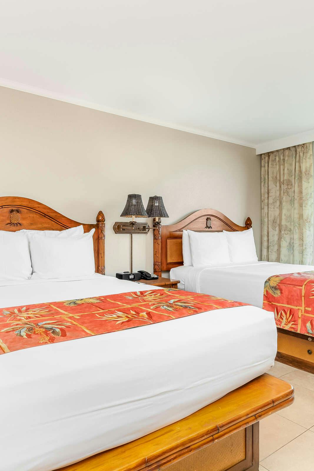 Hotel Luana Waikiki Hotel & Suites photo 1