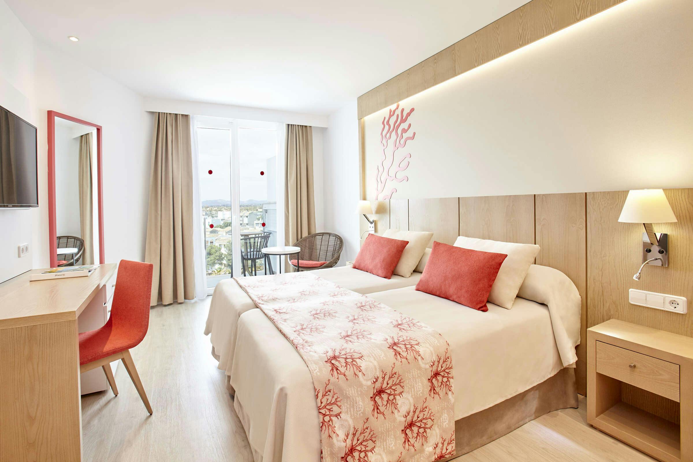 Hotel Universal Hotel Perla photo 3