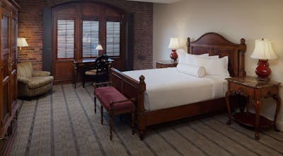 The Inn at Henderson's Wharf