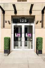 Hotel Leon Hotel LES photo 5