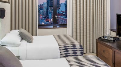 Leon Hotel LES