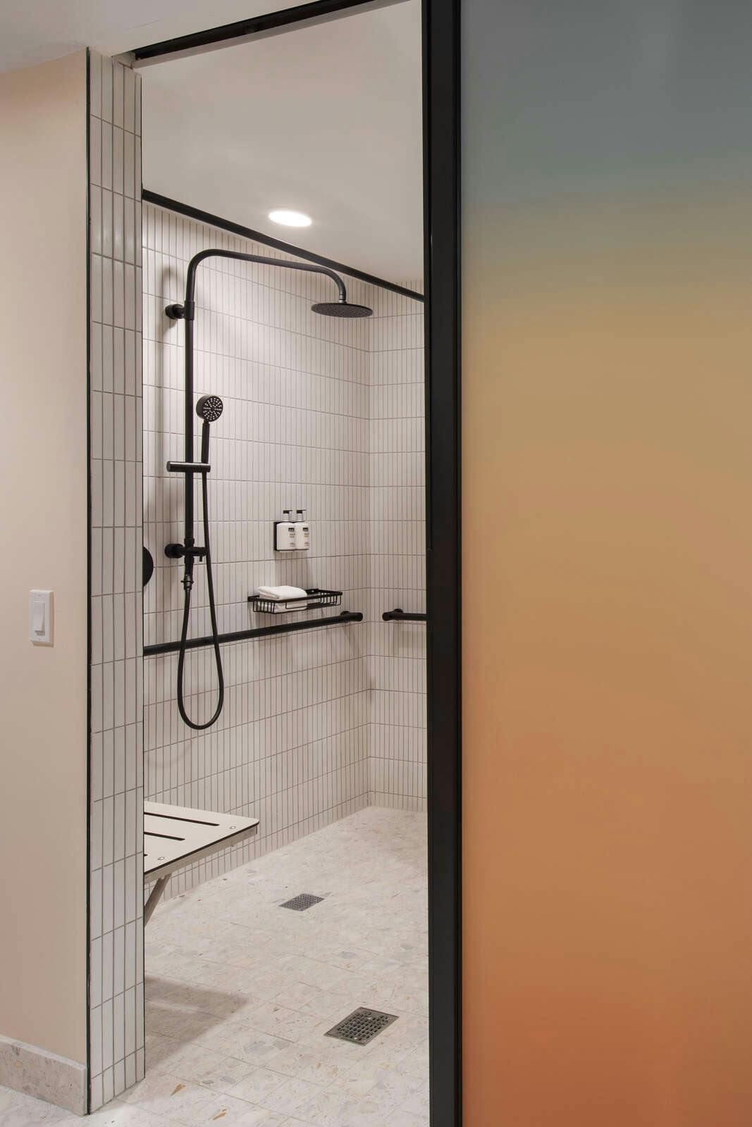 Hotel Moxy South Beach photo 3